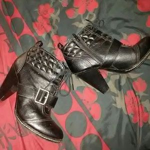 🛑SOLD🛑GUC BLACK HEEL BOOTIES